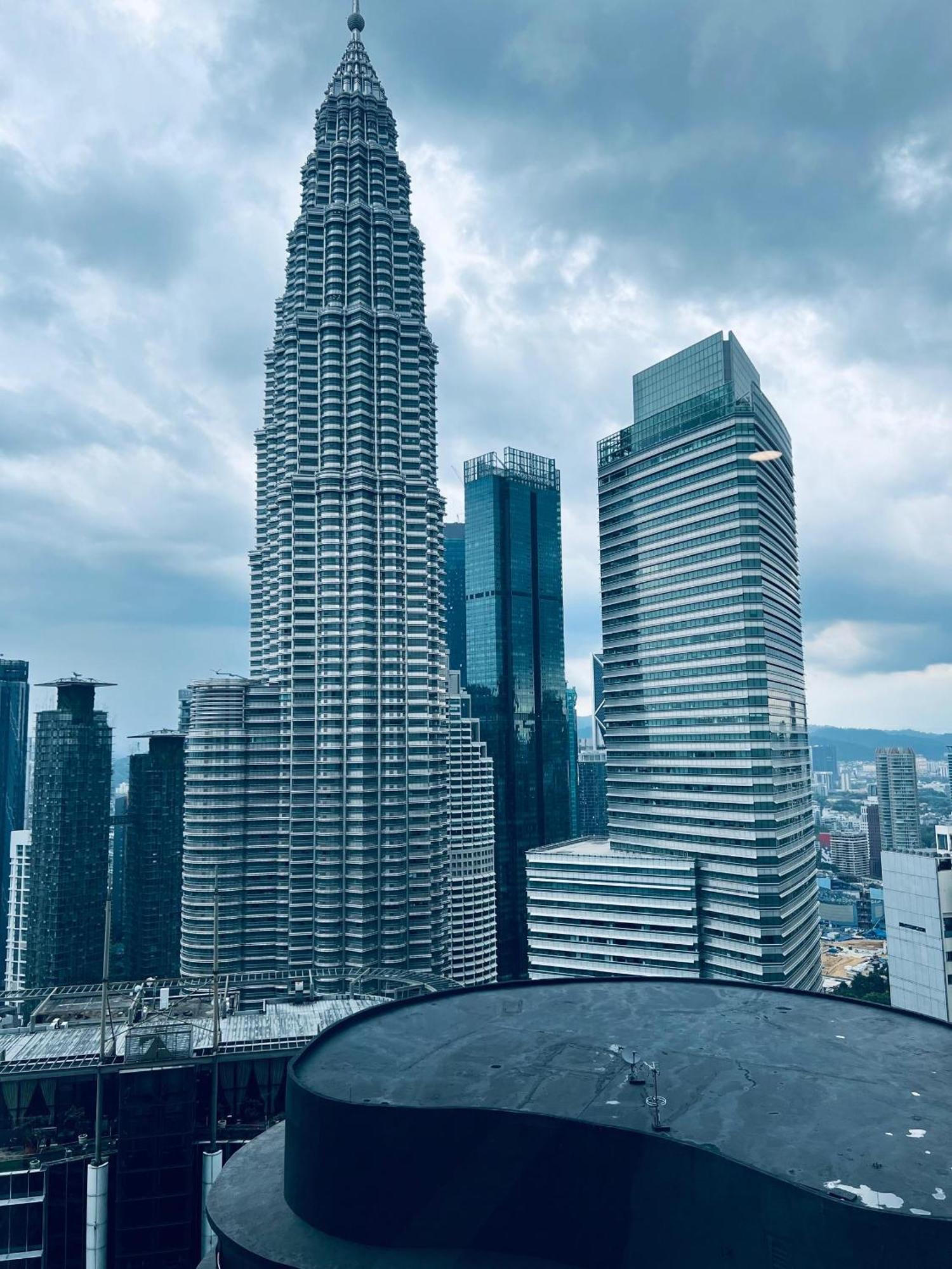 Sky Suites Klcc Kl كوالالمبور المظهر الخارجي الصورة
